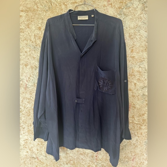 Casual Button Down Shirt with Classic Style - Picture 1 of 6
